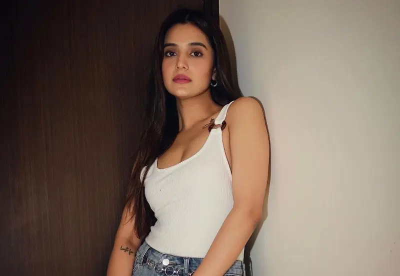 आयुषी खुराना (Ayushi Khurana)